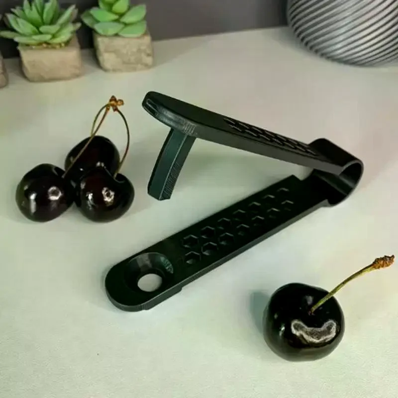 3Dプリントされたチェリーピッター、使いやすいフルーツコアラ - Kitchen Gadgets To 3D Print のレビューと価格