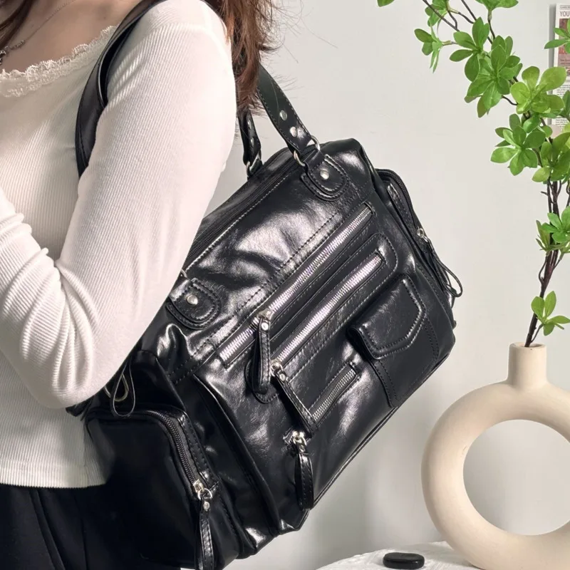 

Zip Pocket Punk Handbag Women Soft Leather Trend Design Shoulder Bags Commuter Large Capacity Tote Bag Motorcycle Crossbody Bags