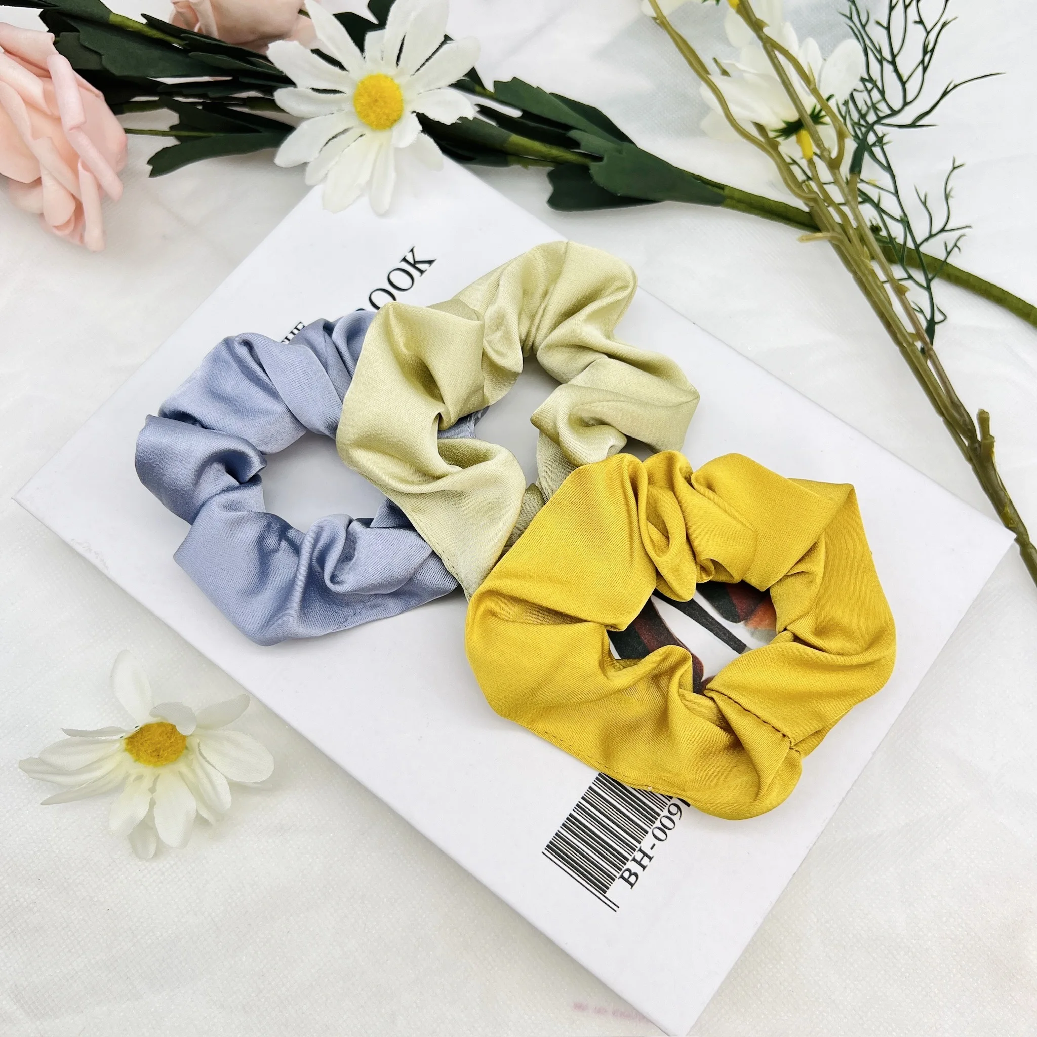 3pcs/set Fashion Brand Bulk Custom Logo Rubber Ties Elastic Crunchies Women Bulk Pastel Hair Band Silk Satin Scrunchie for Hair