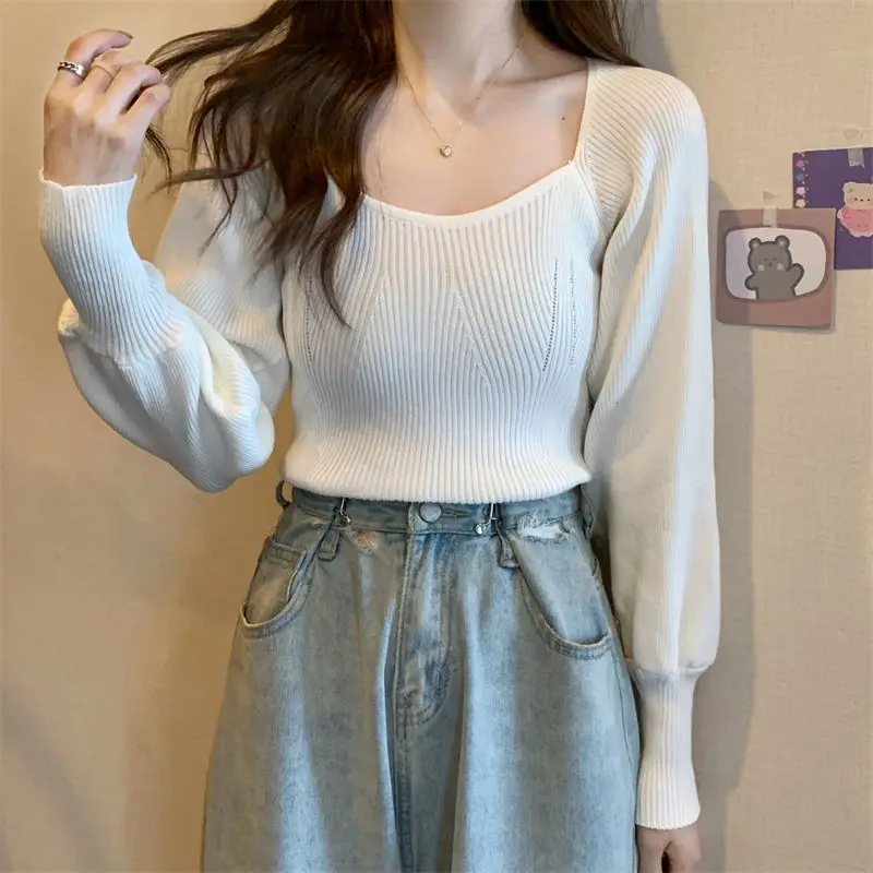 Design Inspired Square Neck Pullover Knitted Sweater for Women Small and Short Slim Fit Chic Base Top Long Sleeved Sweater