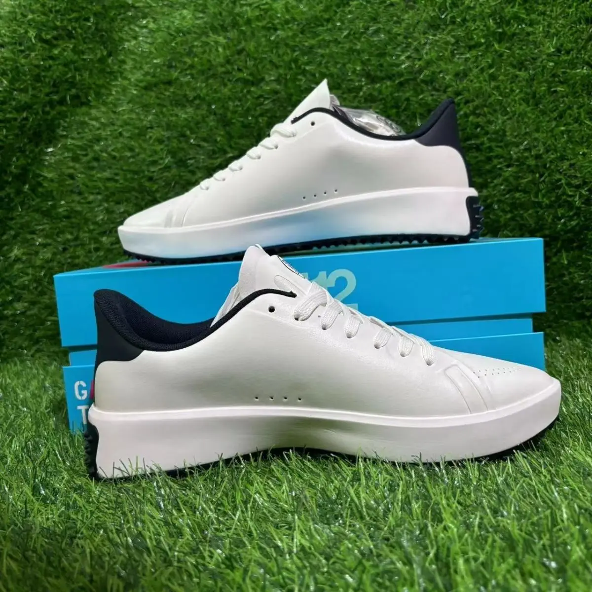 

Golf Shoes, Sneakers, Men's and Women's Athletic Shoes, Fashionable, Lightweight, Waterproof, Casual Athletic Shoes