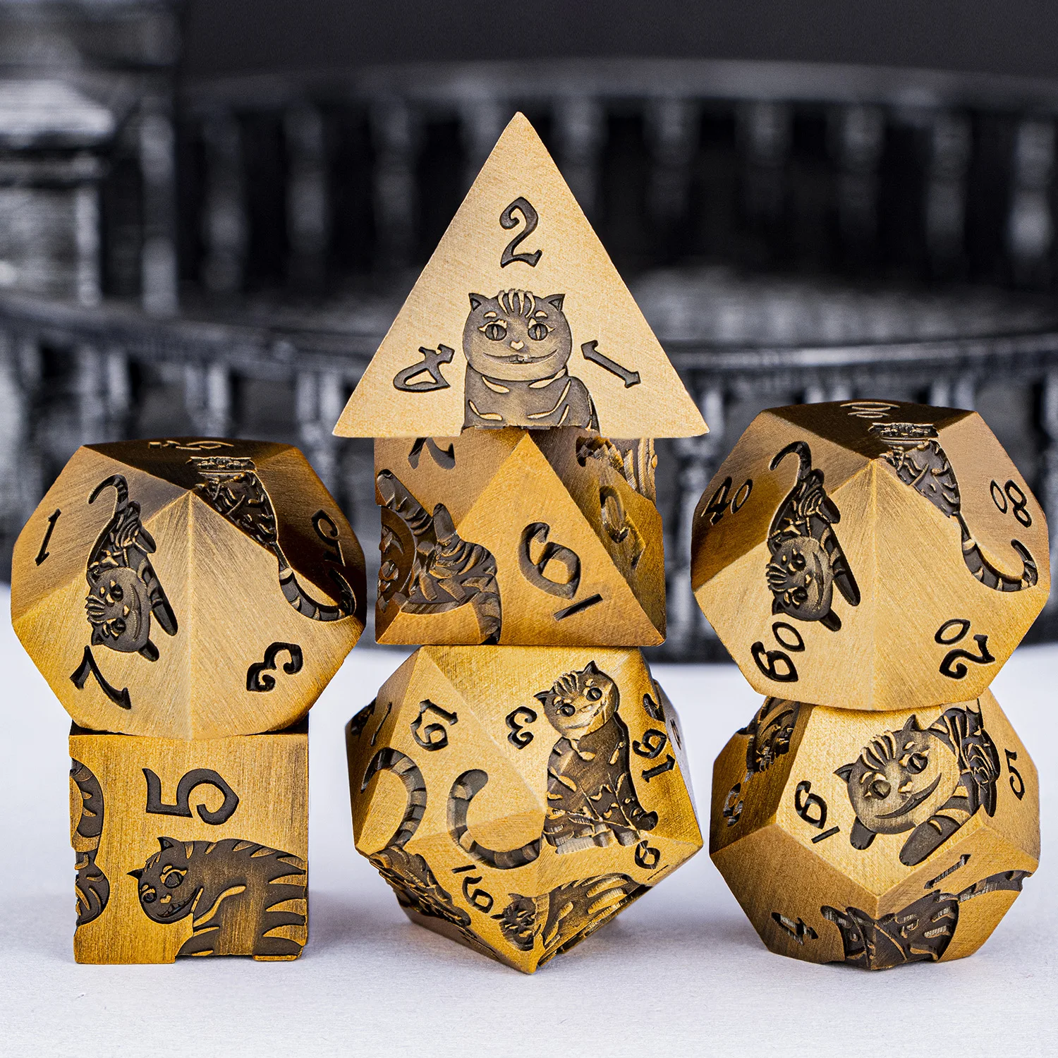 7 قطعة القط DND المعادن الزنزانة Dnd التنين المتداول النرد D20 D & D الذهب القديم RPG متعدد السطوح D و D باثفندر لعب الأدوار لعبة النرد