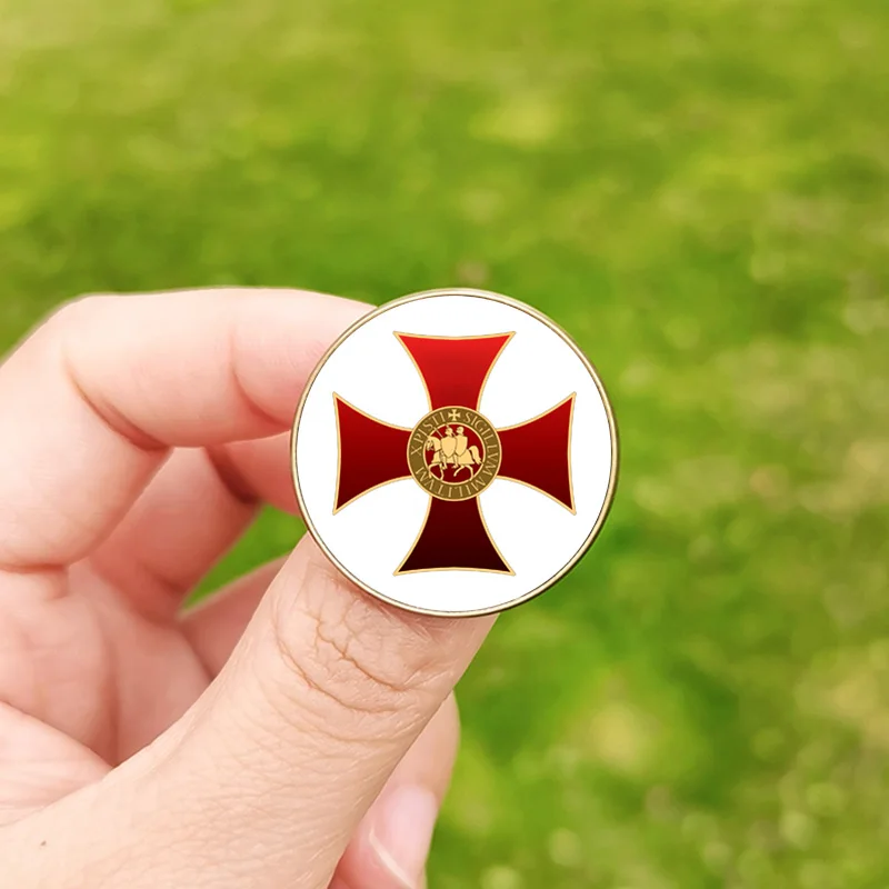 Knights Templar Brooches for Men Red Cross Masonic Symbol Glass Cabochon Brooch Badge Metal Pins Gift