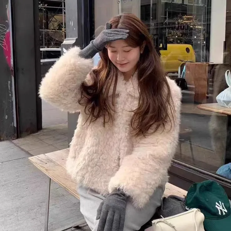 

Sweet mat Practical Eco-friendly Lamb Fur ort Coat Soft Collar Button up Long Sve Women's Winter Outerwear