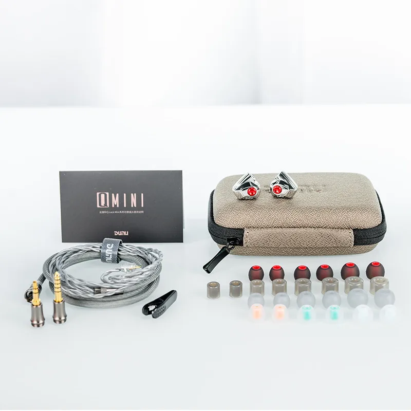 DUNU TITAN S2 Dynamic Driver in-Ear Earphone Hi-Res Audio Earbuds 0.78mm 3.5mm+4.4mm Q-Lock Mini Interchangeable Plug Hidizs