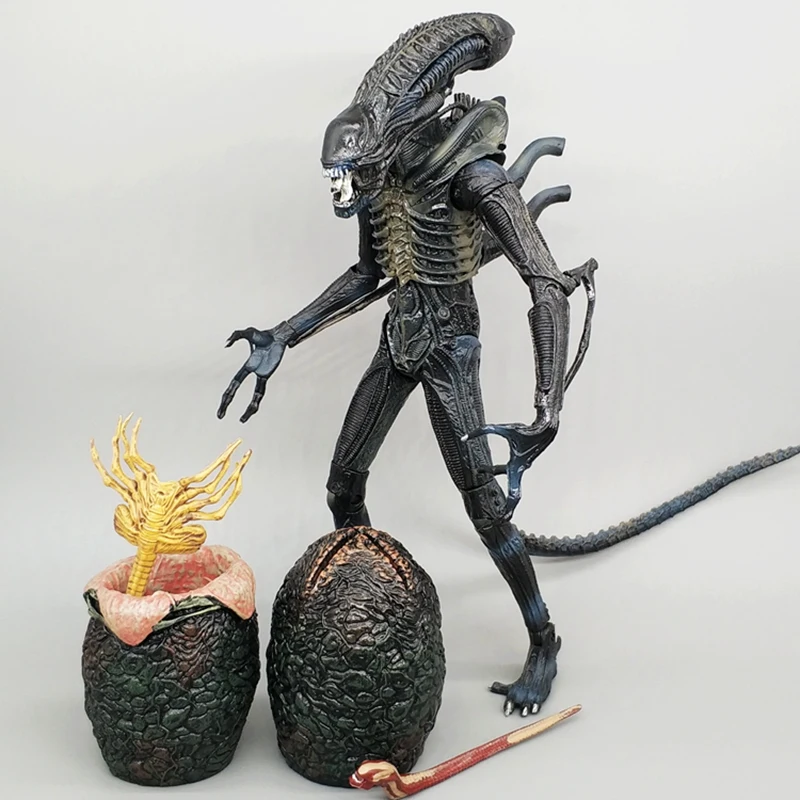 7-Inch Alien Vs. Pr…