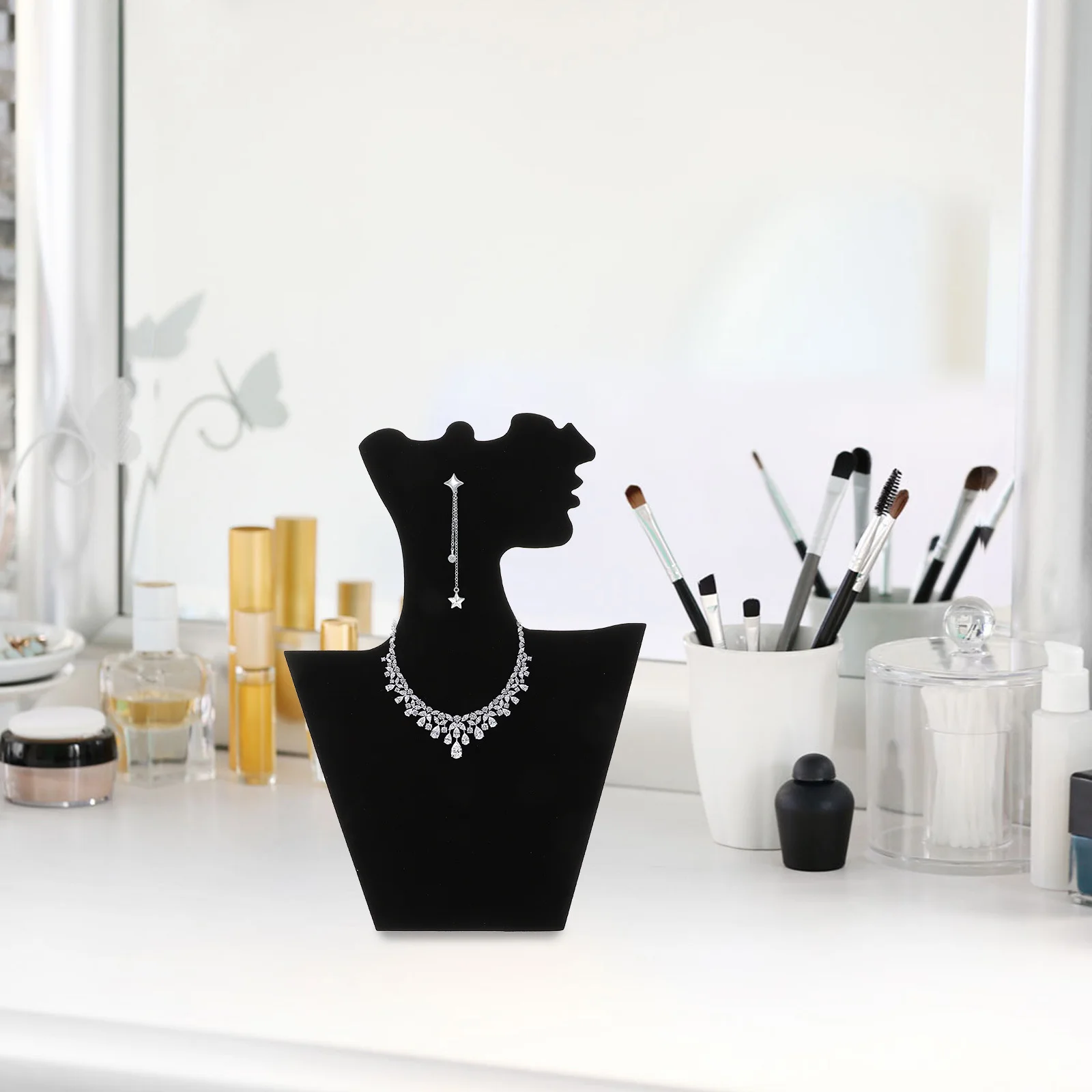 

Display Stand Foldable Lint Material Stable Base Necklace Bust Holder For Organizing Gifting Selling Chains Jewelry