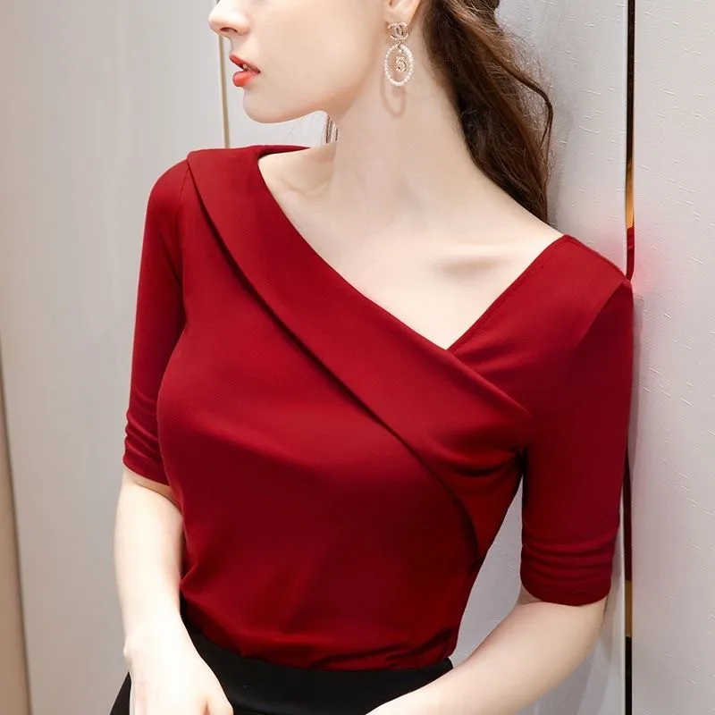 Woman\'s Clothing Basic T-Shirts Tops Lady Slim Short Sleeve Skew Collar Sheath Blouse Tops SS055