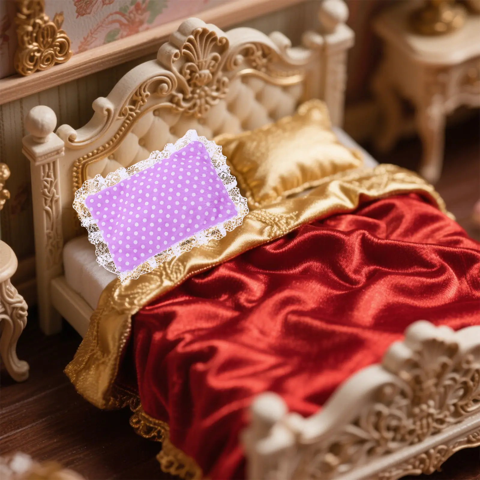 

1 Set Miniature Dollhouse Bedding Set Realistic Comforter Bed Sheets Pillows Mini Bedroom Decor Accessories for Dollhouse