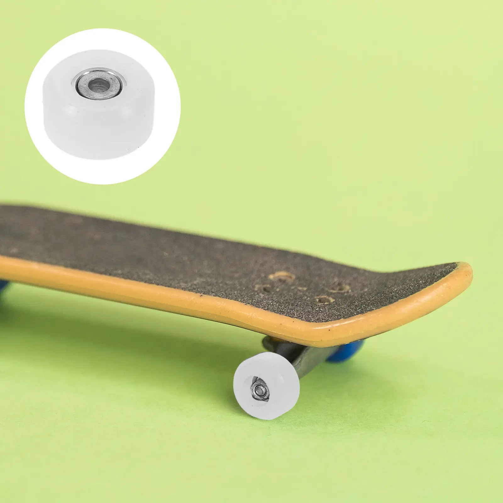 

4Pcs Fingerboard Wheels with Precision Bearings Pom Material for High-Speed Stability Indoor Outdoor Tricks Fingerboard