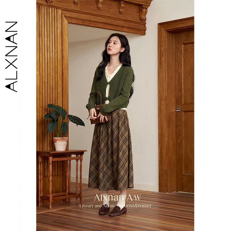 

ALXNAN Women's Sweater Dark Green Fake Two-piece Knitted Sweater 2025 Autumn Winter New V-neck Loose-fit Pullovers Ladies L39837