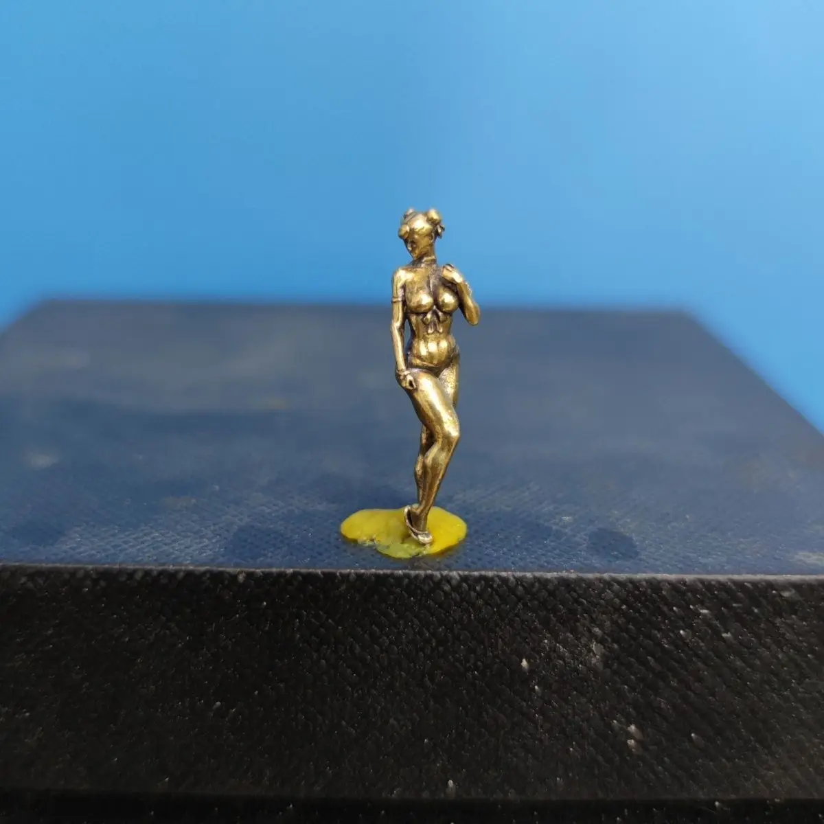 Brass Miniature Figurines of Dance of The Unknown, POP Statues, Gifts, Video Game Character Models