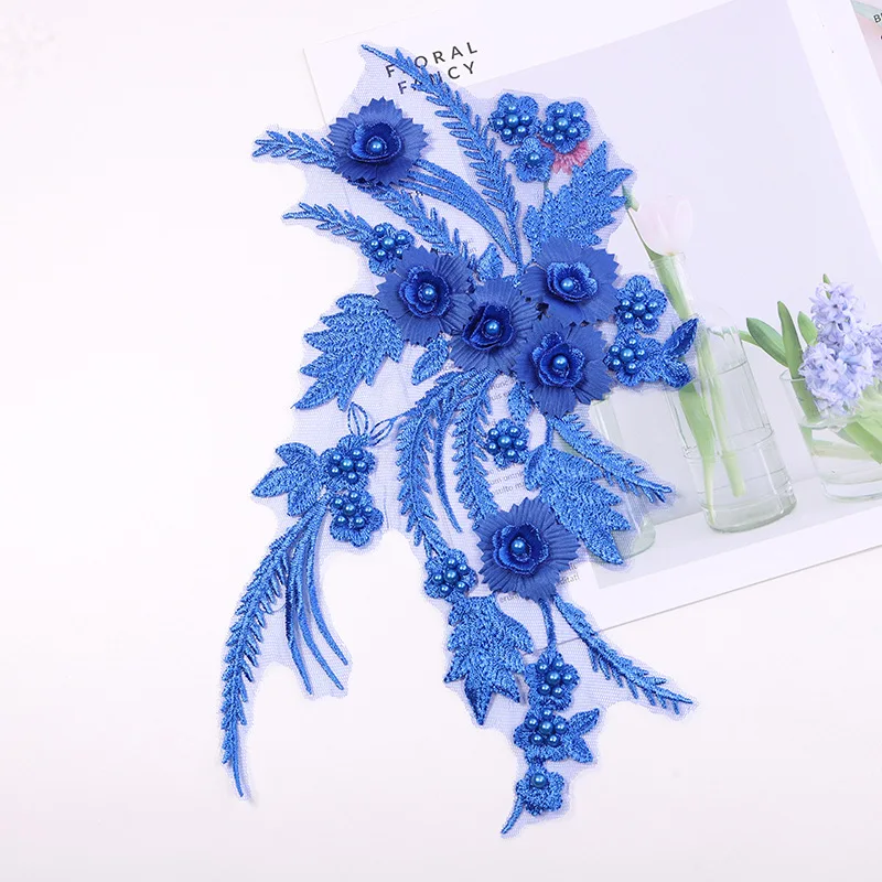 Patch de corsage en maille de dentelle perlée de fleur brodée, décoration de vêtement de bricolage, autocollants de fleurs européennes pour le mariage, 1PC