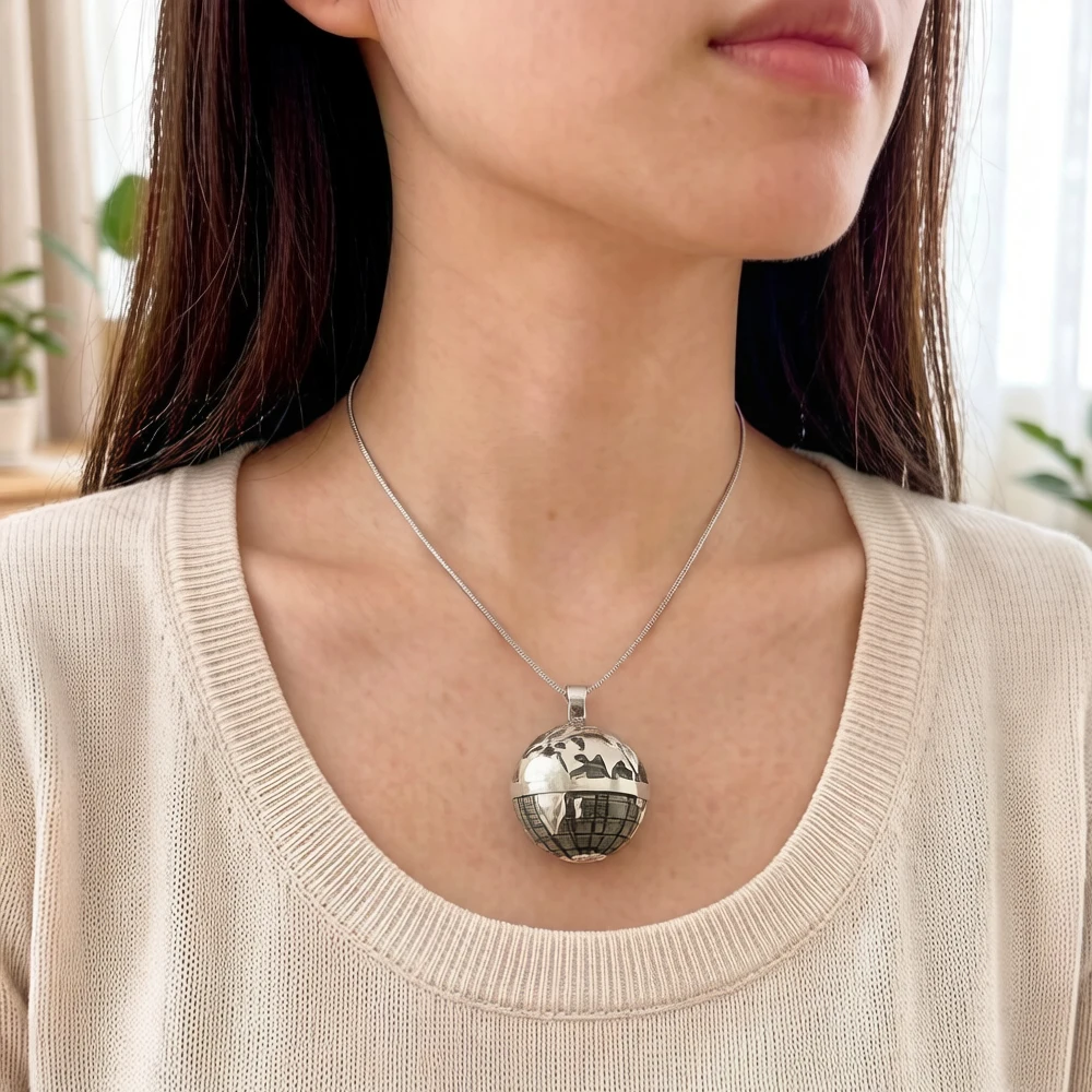 Collier pendentif globe gris e - Men'S Accessories Jewelry Brands avis et prix