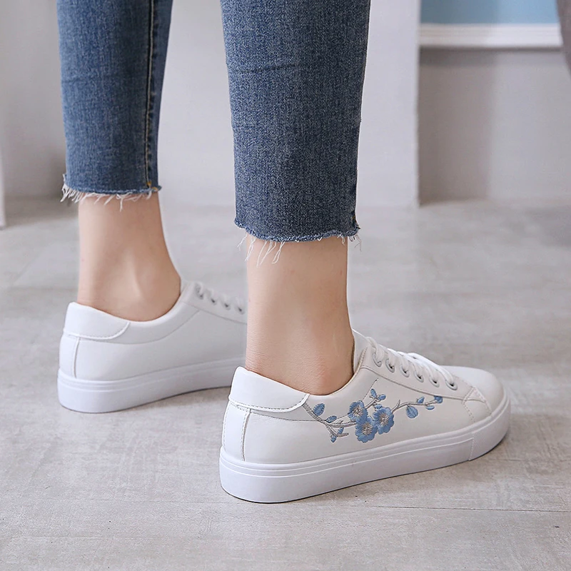 Fashion Breathble Vulcanized Shoes Women Sneakers PU Leather Platform Female Lace Up Casual Footwear Ladies White Sport Shoes