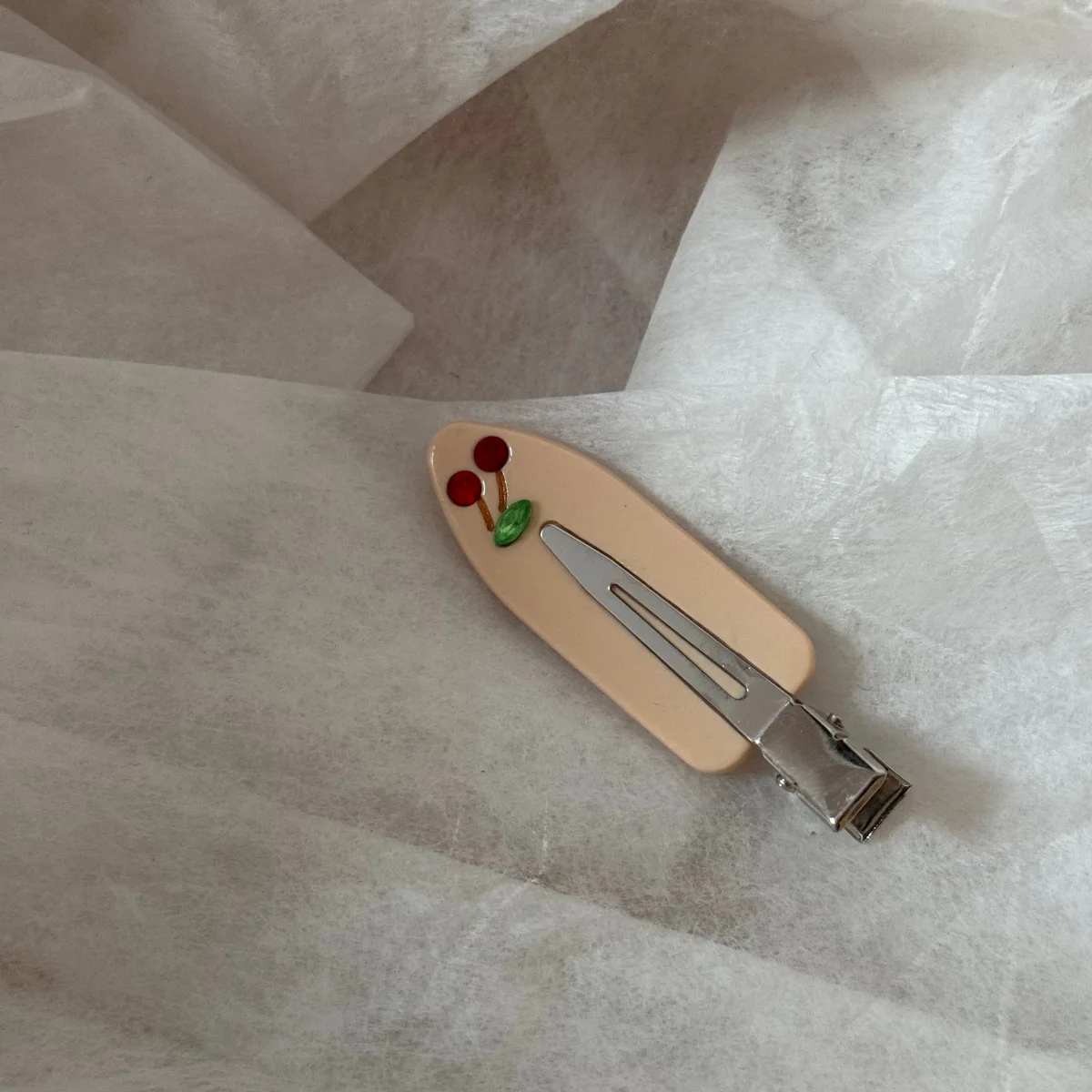 Red acetate cherry rhinestone markless clip niche versatile girl side hairpin French retro duckbill chuck headdress