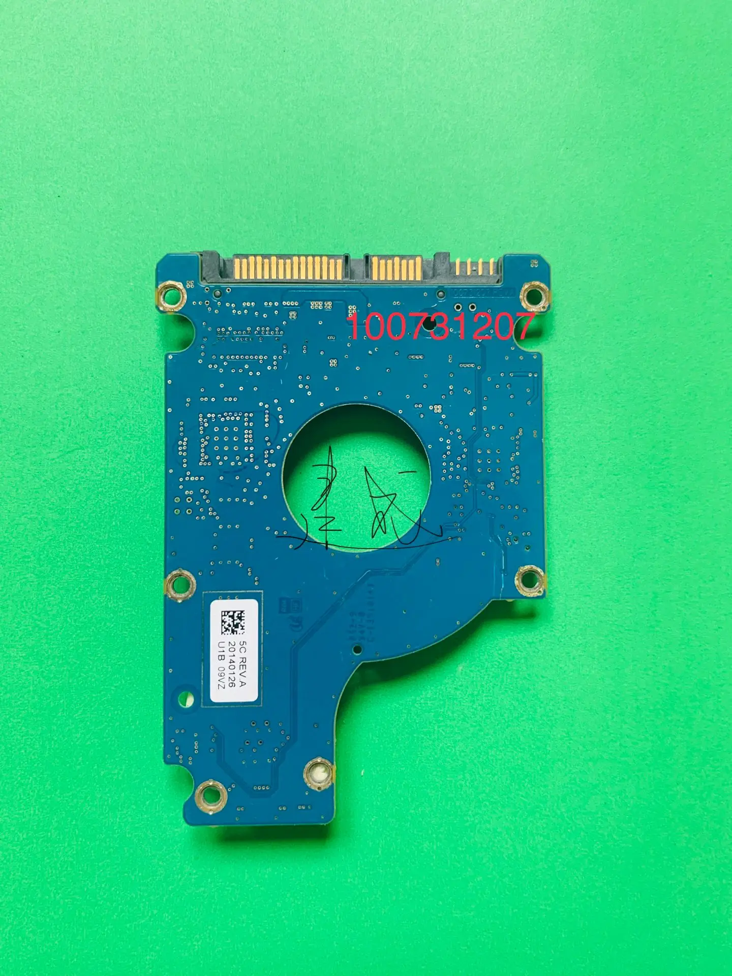 HDD PCB FOR LOGIC BOARD/BOARD NUMBER:100731207 REV A