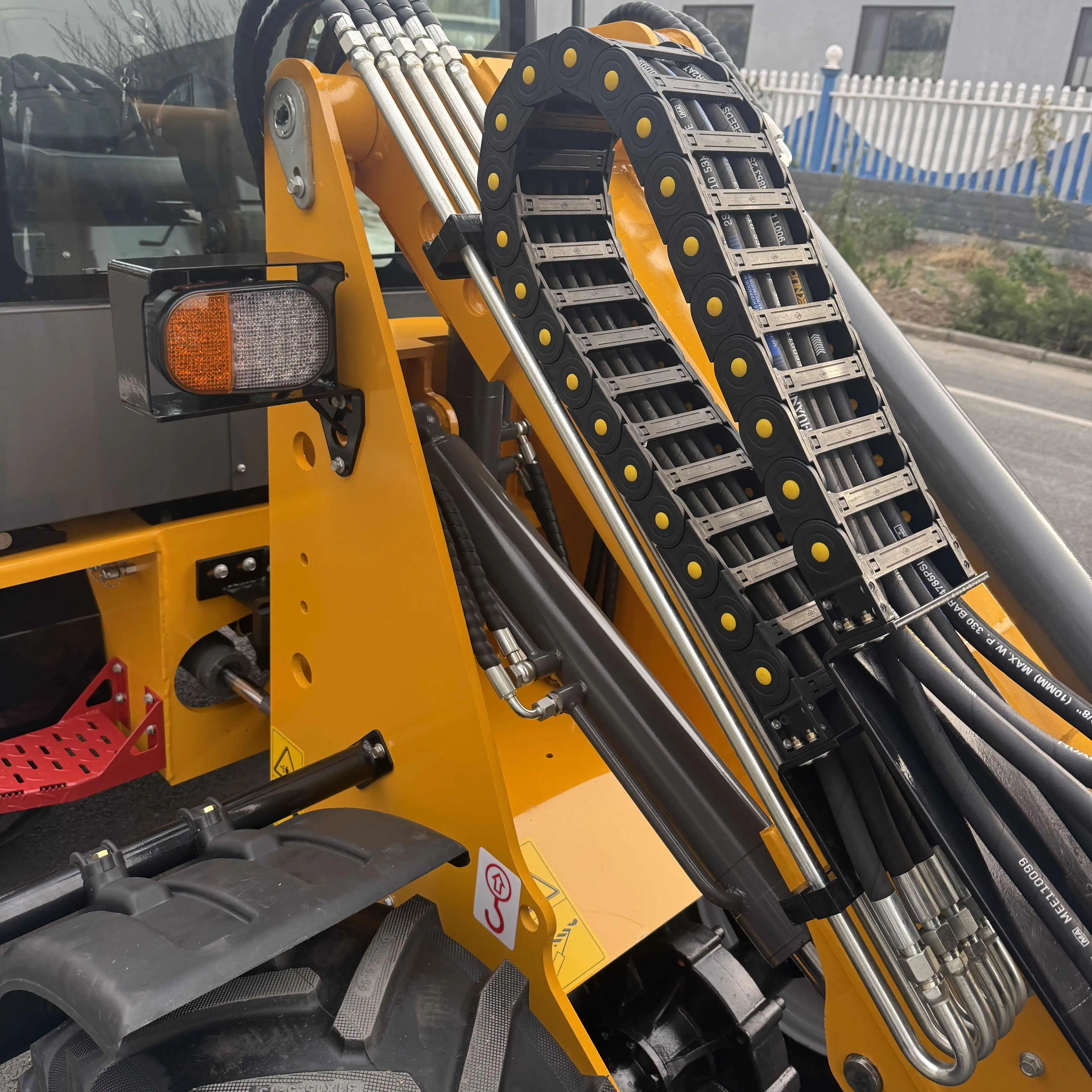 ذراع تلسكوبي، رافعة عجلات صغيرة، رافعة عجلات ديزل، رافعة هيدروليكية، رافعة عجلات منزلية