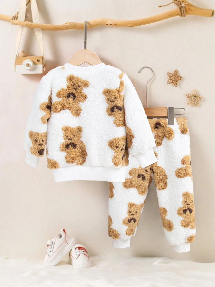 2pcs autumn and winter plush cute cartoon teddy bear pattern long sleeved T-shirt and pants thick and warm, skin friendly