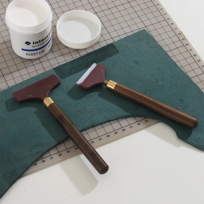 1Pcs Practical Leather Gluing Tool Sandalwood Handle DIY Handcraft Glue Application Tools For Leathercraft Handmade