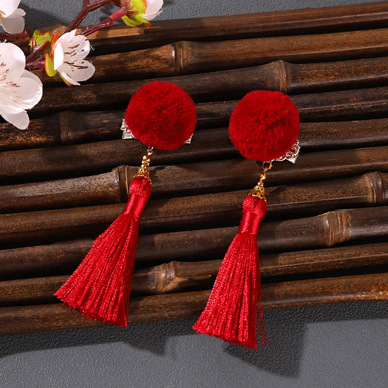 Lucky Bracelet Hand String New Chinese Antique New Year Red Fur Ball Antique Hairpin Tassel Headdress Chinese Style Hairpin Jade