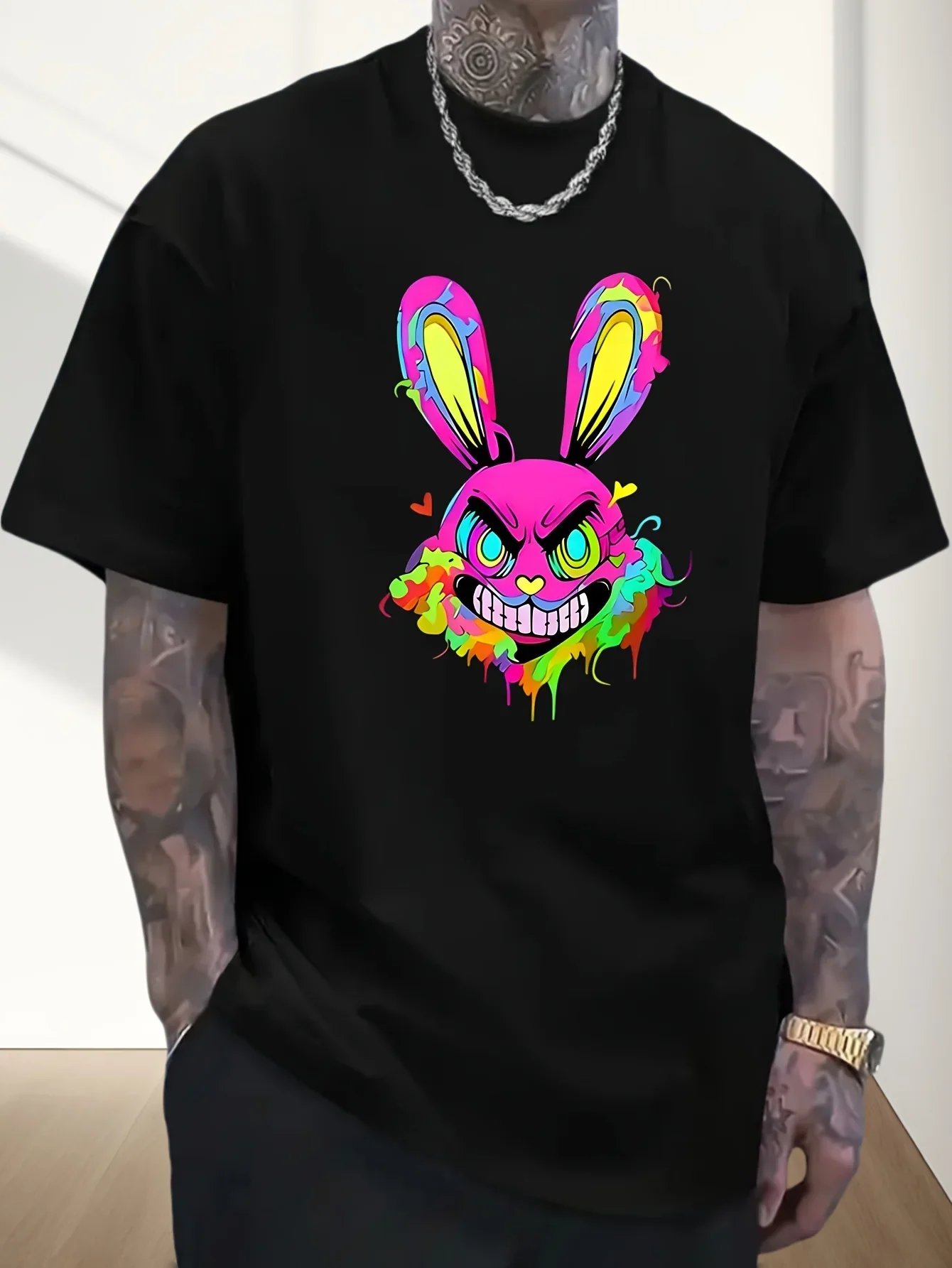 

An interesting angry rabbit head fashion printed T-shirt, a 100% pure cotton casual street style and trendy top for summer