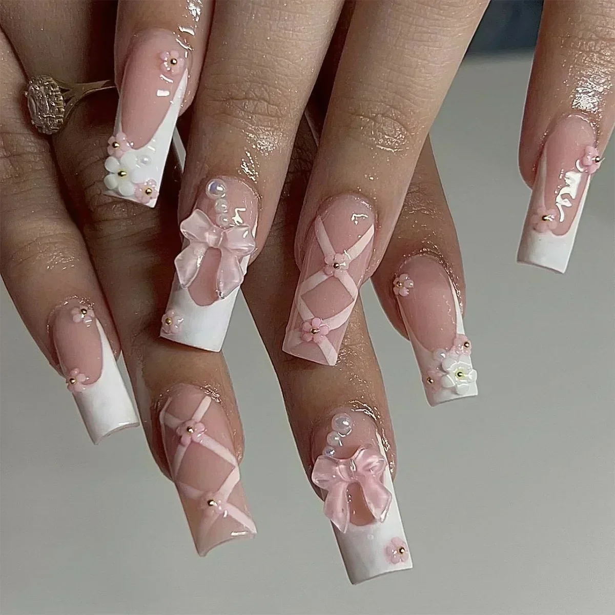 24pcs square french tip Fake Nails with designs butterfly bow tie full cover press on nails medium acrylic false nails with glue