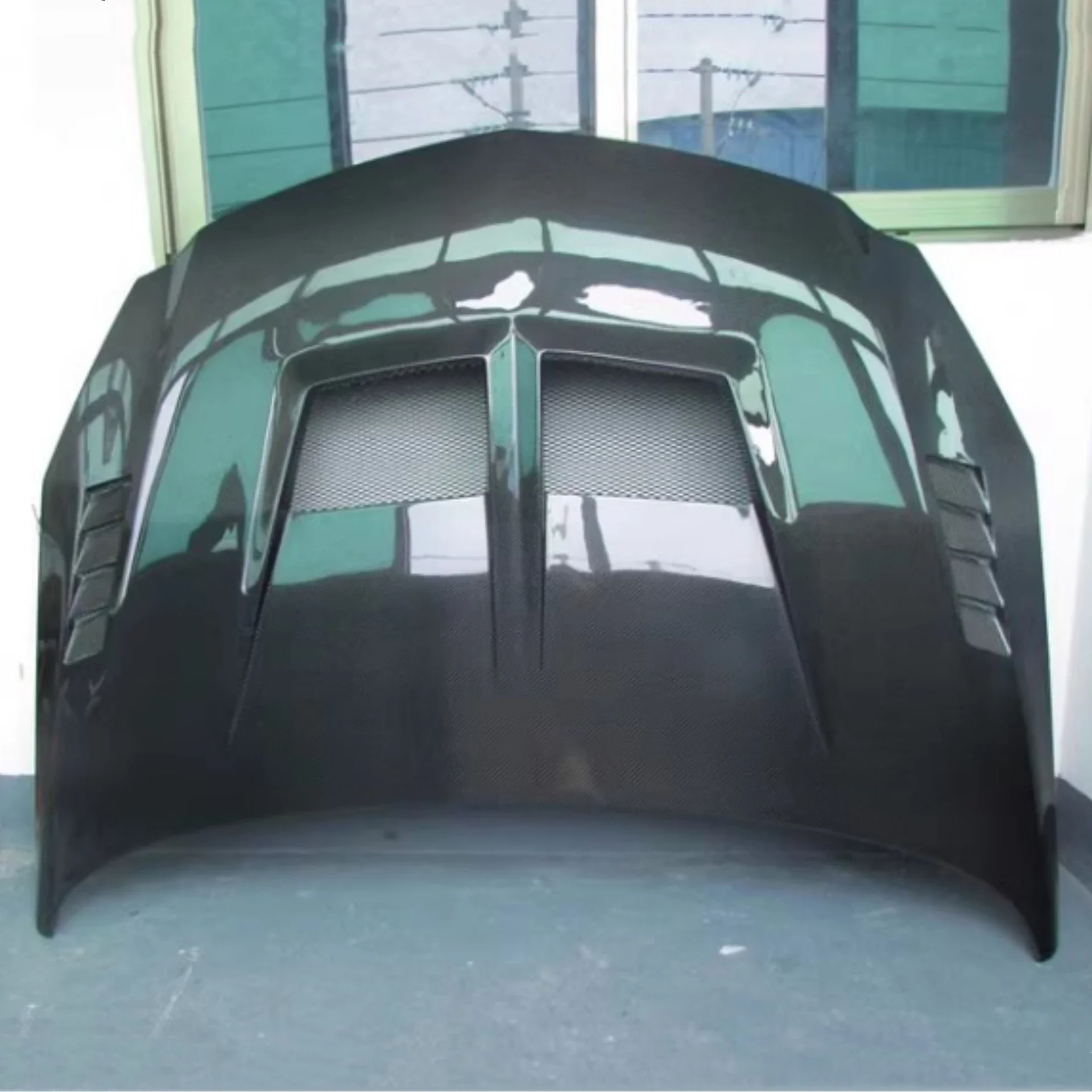 

Body Kit Carbon Fiber Engine Cover for Mitsubishi Lancer CS3 Hood Light Weight Bonnet Car Accessories