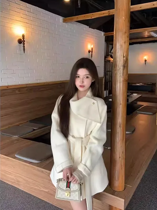 

Элегантное шерстяное пальто-накидка Bla Hepburn для женщин: утепленное, модное, для ранней весны, премиум-класса