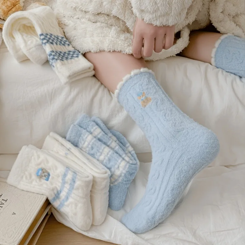 5 Pairs Random, Korean Ins Style, Cute, Velvet, Thickened, Warm Medium Tube Socks for Women,Versatile Casual Medium Tube Socks