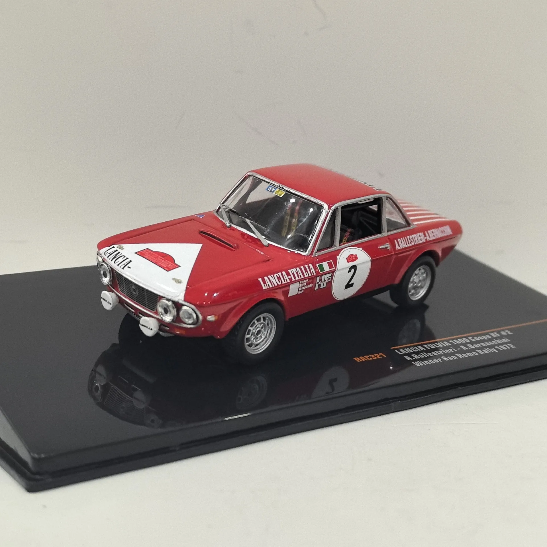 

Diecast IXO 1/43 Scale LANCIA FULVIA 1600 HF #2 1972 Racing Alloy Car Model Collectible Toy Gift Souvenir Display Ornament