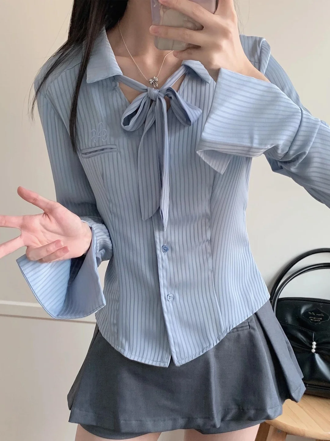 

Early Spring Women's Cold Queen School Style Blue Top Short Skirt Korean Drama Atmosphere Sweet Spicy Set High Waist Slim Fit