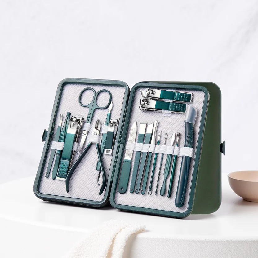 Professional 7/10/12/18 Piece Nail Care Kit Stainless Steel Manicure & Pedicure Set Nail Clipper Set with Travel Case
