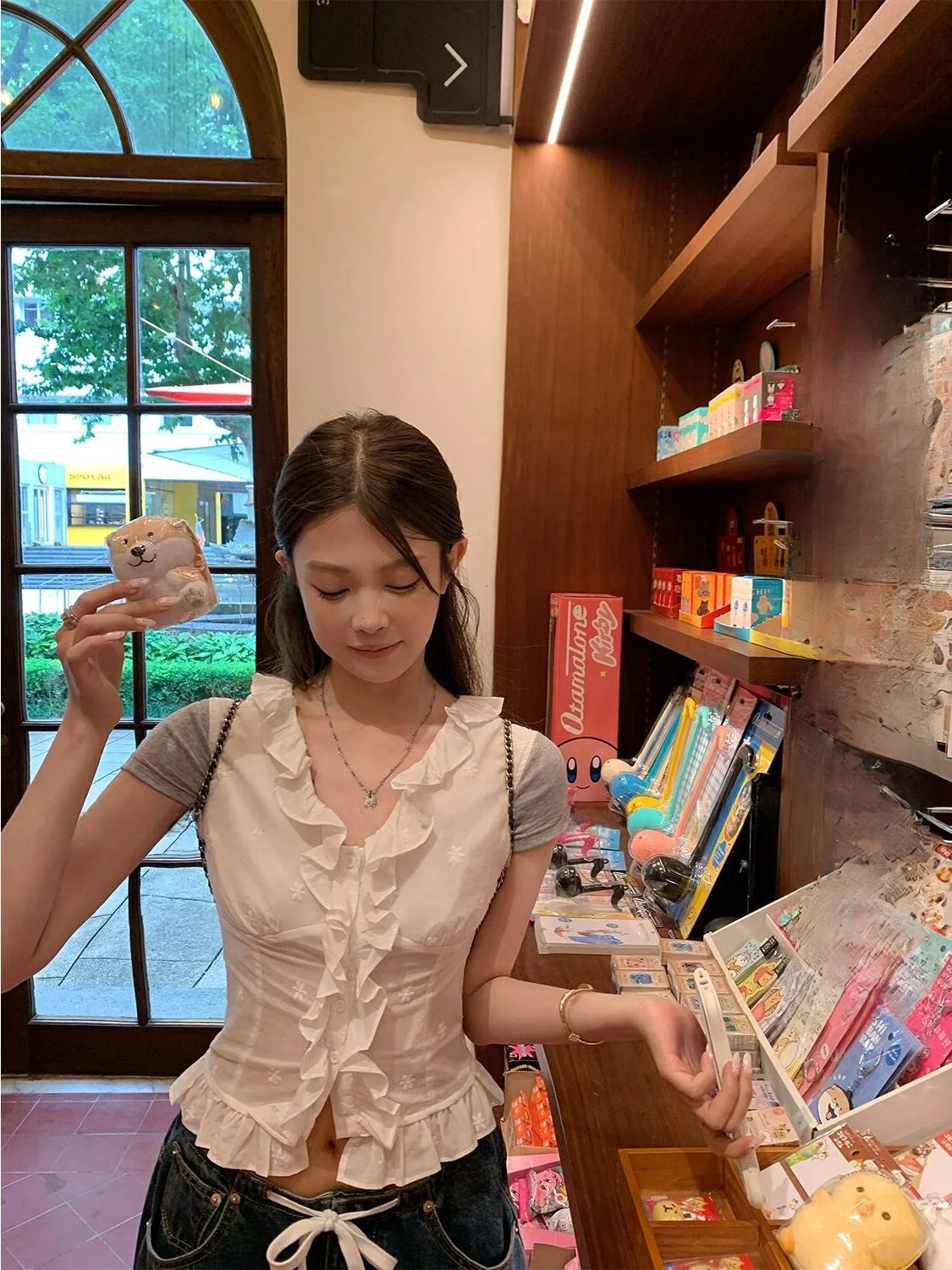 

Sweet And Spicy ato Hero Women's ort Sve Embroidered T-irt Summer Color Blo Splice Ele Sle Cotton V-Ne