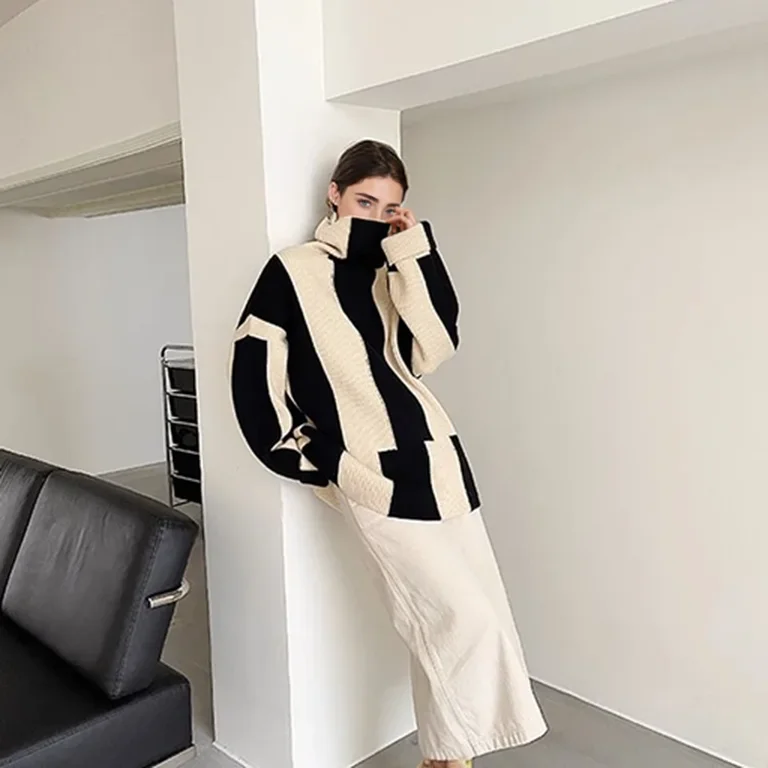 High-crowned Lazy Style Black White Stripe Wool Coat Women Autumn Winter Outdoor Warm Soft Cover Knitted Top Thick