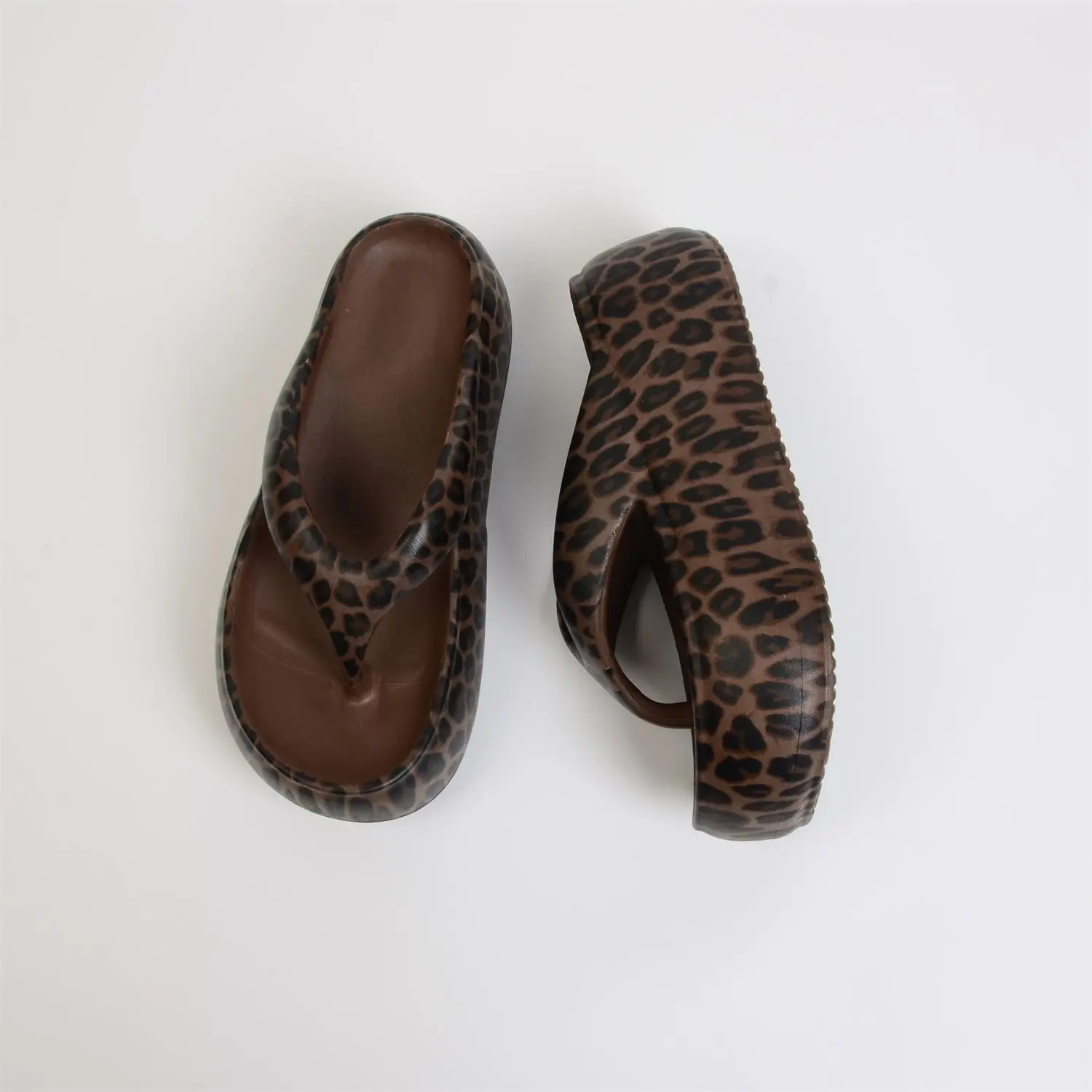 Fashion Outdoor Platform Leopard Slippers Woman Vintage Flipflops Girls Elevator Shoes High Thick Sole Ladies Chunky Flip Flop