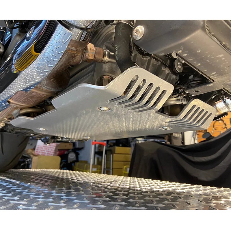 AA-Motorcycle Engine Under Guard Skid Plate Protector Cover Grid Chassis For BMW R18 2020-2022