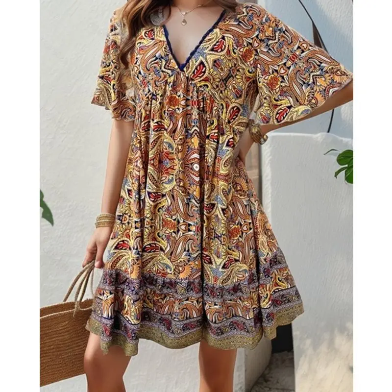 Combhasaki Minivestido corto de verano para mujer, manga corta, cuello en V, estampado floral estético, corte holgado, corte en A, para citas diarias informales