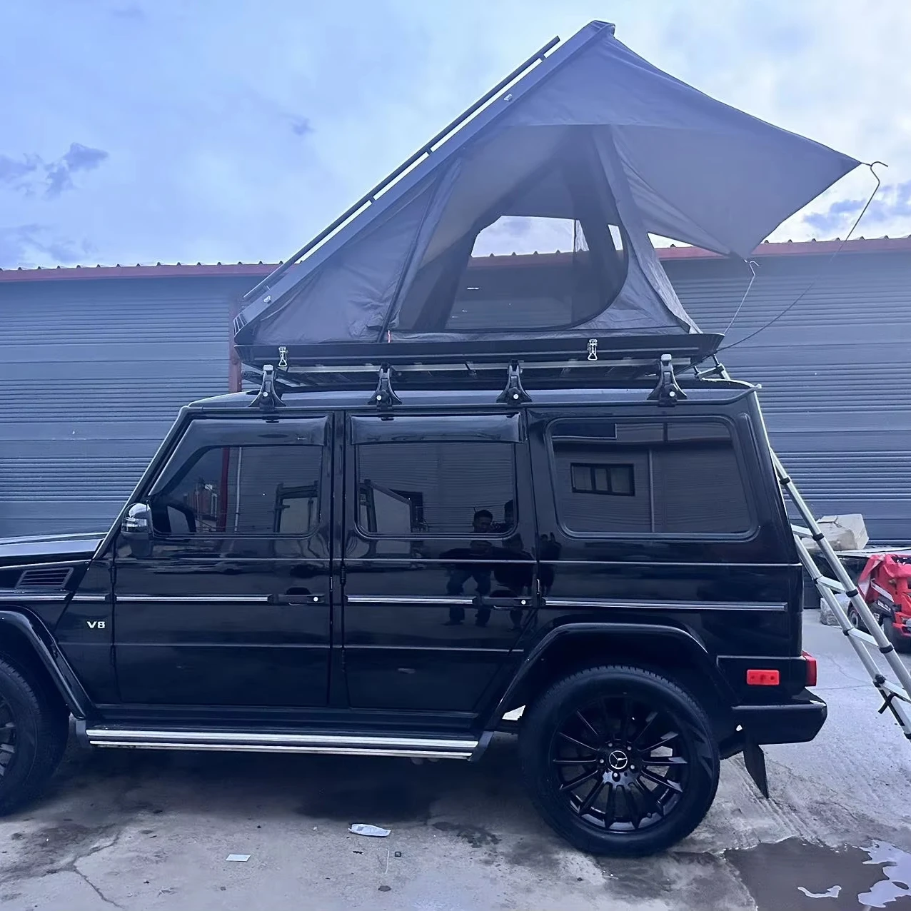 

Marvelous Outdoor Hard Shell Roof Top Box SUV Car Roof Tent Camping Triangles Rooftop Tent for Sale