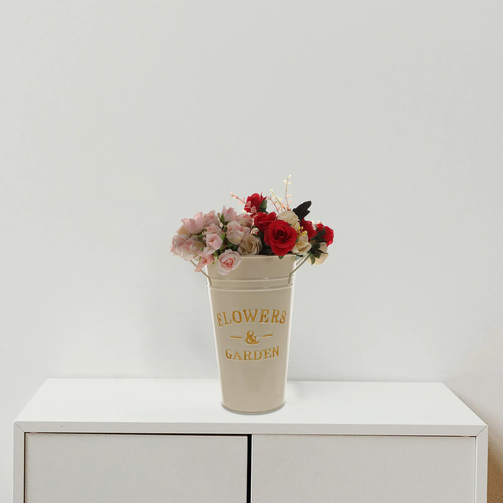 Iron Flower Bucket Sturdy Design Multi-Purpose Flower Pot for Fresh Dried Flowers Garden Home Office Iron Plant Bucket