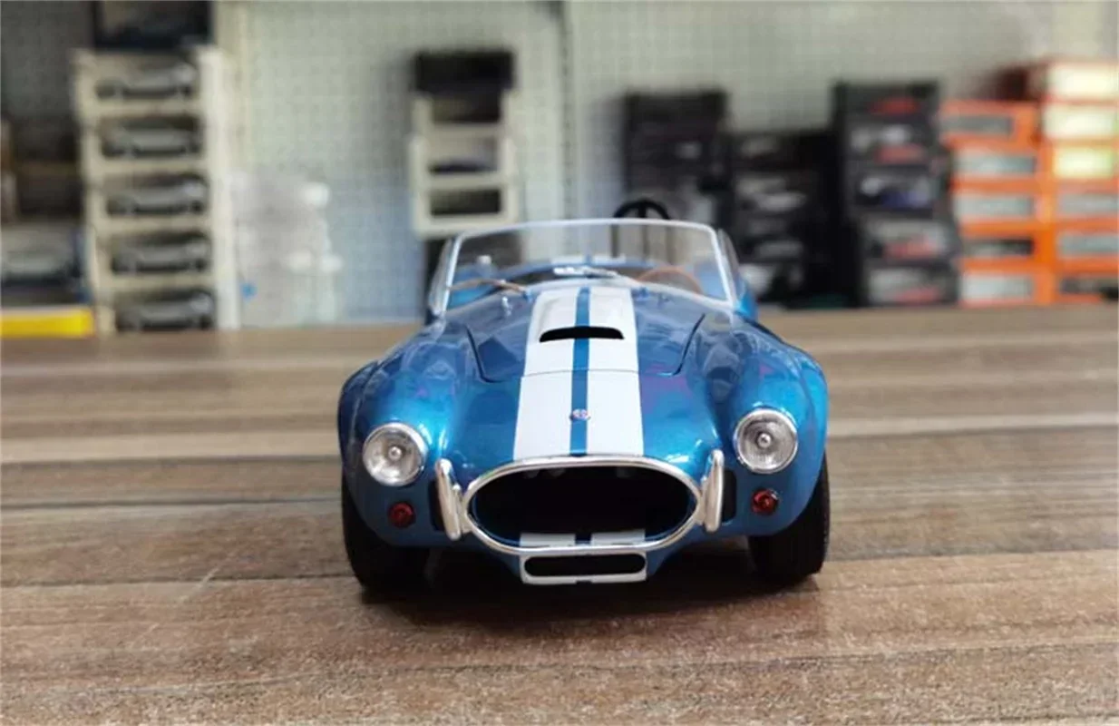 Solido 1/18 For Shelby Cobra 427 S/C Metal Diecast Model Car Blue Toys Hobby Gifts Collection Display Ornaments