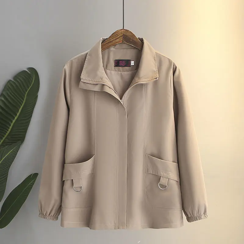 

Women's Mother's Spring and Autumn Jacket Short Fashionable Thin Windbreaker Jacket New Top