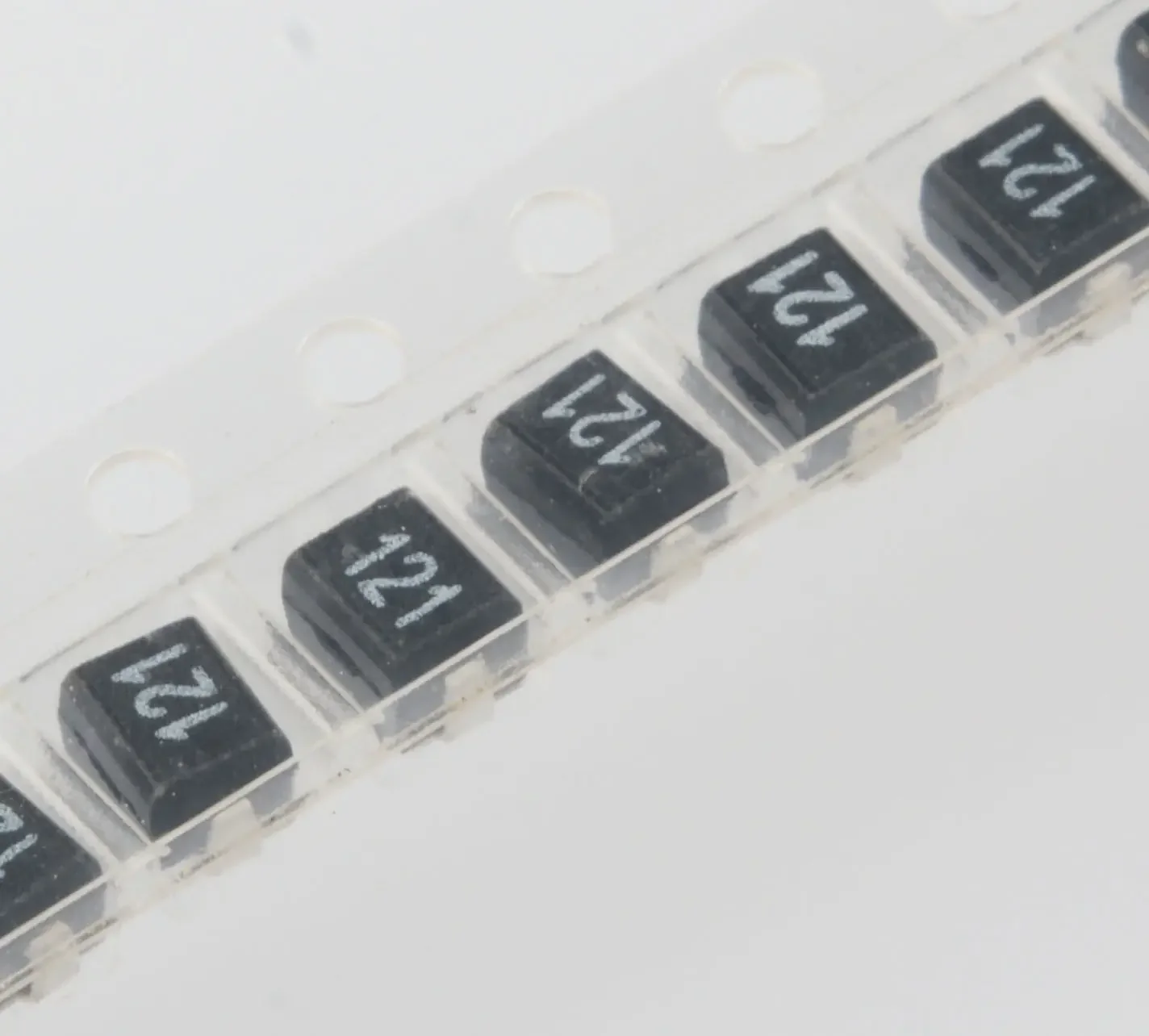 10pcs NL322522T-121J SMD plastic winding inductor 1210-120UH 5% silk screen 121J