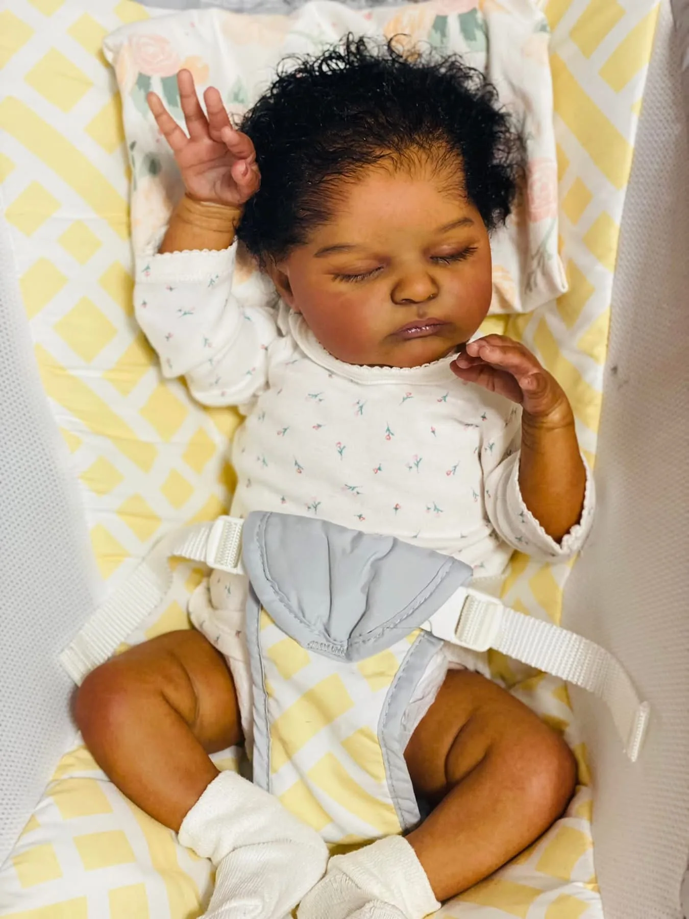 NPK 18 Zoll dunkle Haut Neugeborene Babygröße mit handverwurzeltem Haar Reborn Babypuppe Laura Lebensechtes echtes Baby