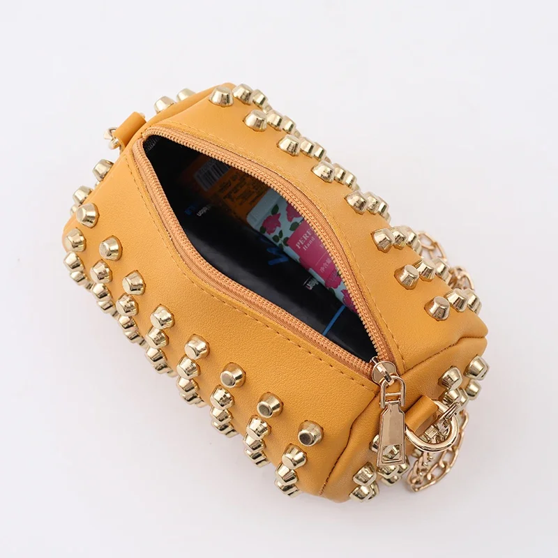 New Fashion Cute Mini Shoulder Bag for Children and Girls Princess Rivet Trend Solid Color Coin Zero Wallet Crossbody Bag