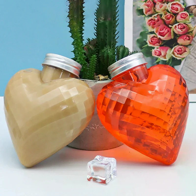 10 300ml drinking water bottles with lids, plastic water bottles, plastic heart-shaped beverage bottles