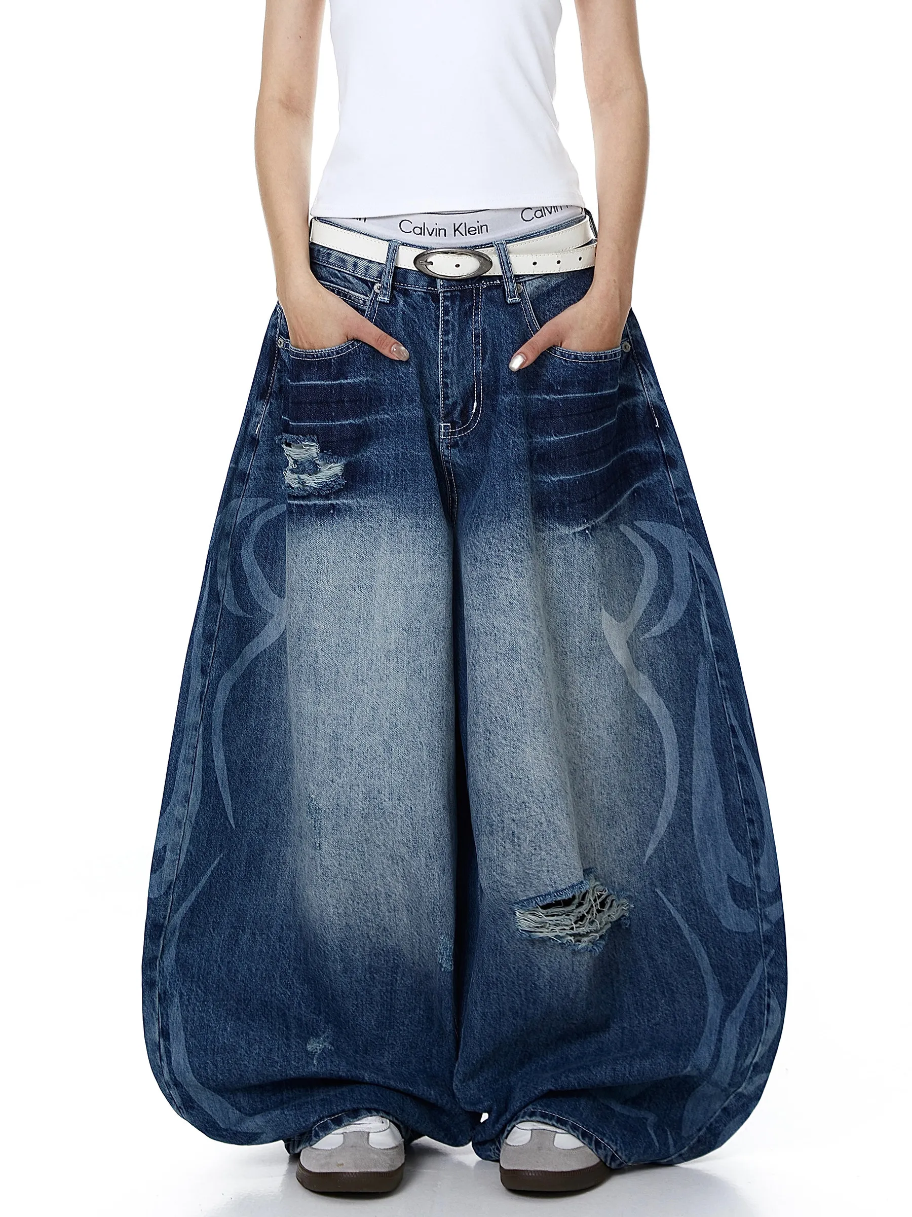 

Retro American Streetwear Themed Jeans Men's Distressed Wide Leg Pants with Print And Knife Design Spring Fashion Trend