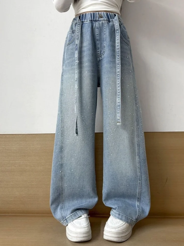 Herbstliche Mädchen-Jeanshose aus Baumwolle mit Schleifenstickerei, einfarbig, locker geschnitten, weites Bein, für Kinder, Mädchen, koreanische, weiche Kinderhose – Detail 7