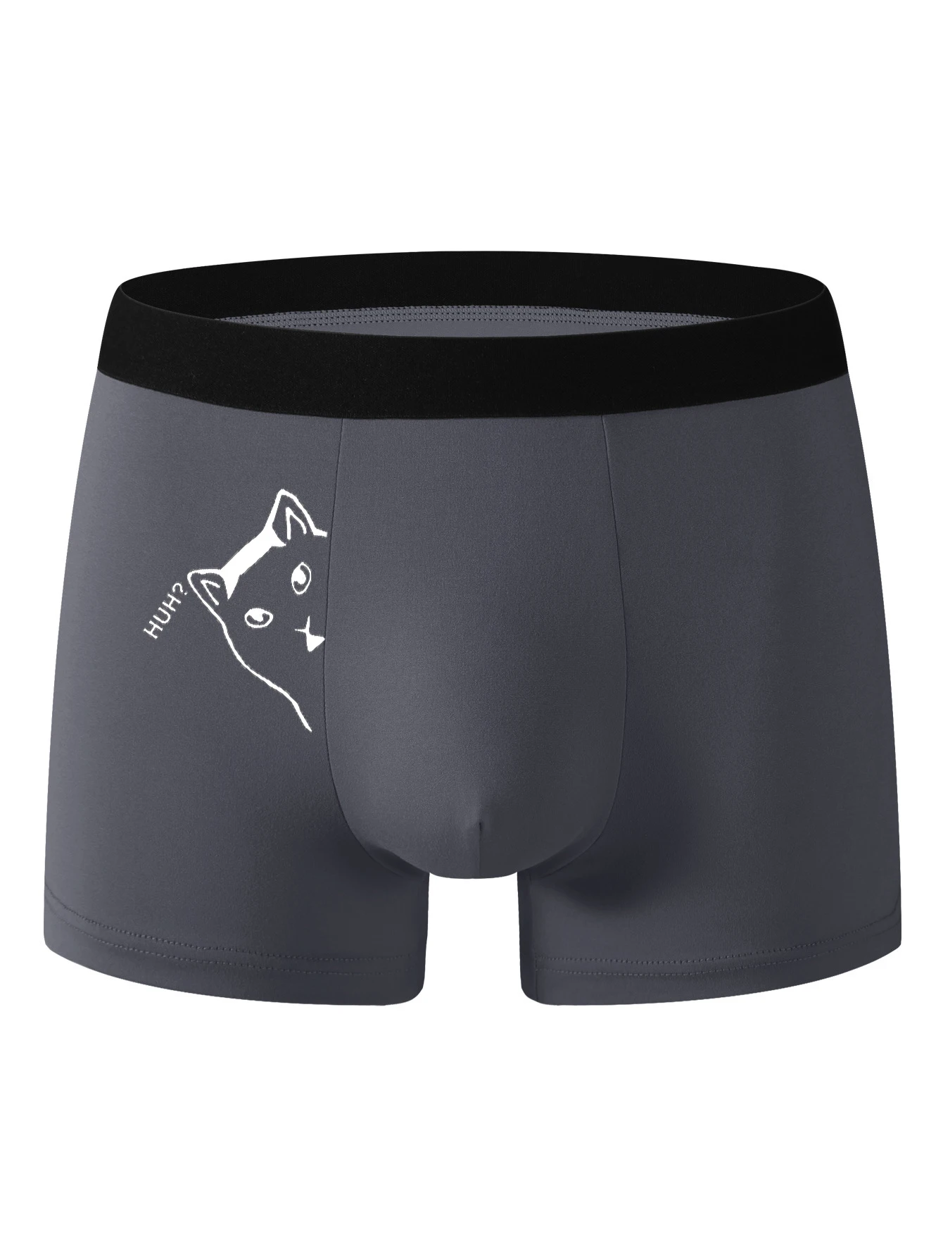 I boxer semplici e aderenti sono un must per gli uomini, la nuova biancheria intima nera da uomo per l'estate del 2025, è comoda