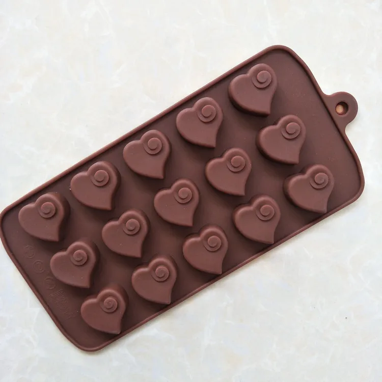 Wholesale Valentine's Day Gift Silicone Chocolate Molds Heart-shaped Ice Cube Trays with Cloud Accents Diy Homemade Treats 372